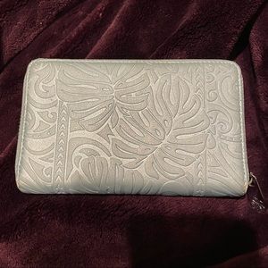 Happy Wahine Wallet